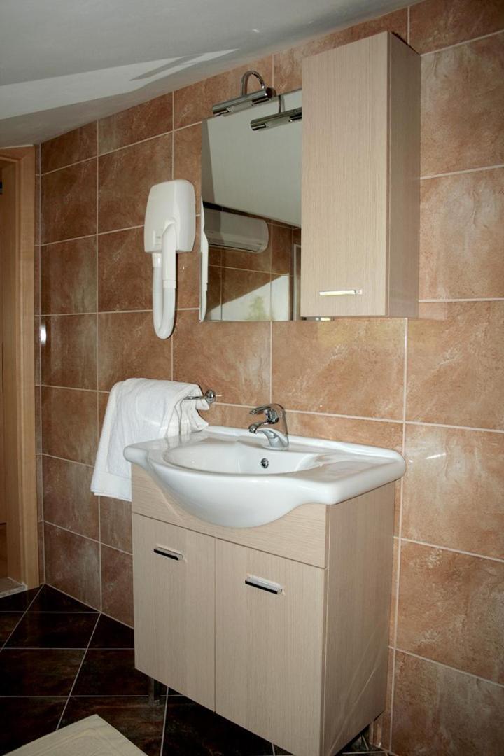 Fineda Grande Apartments Пореч Экстерьер фото